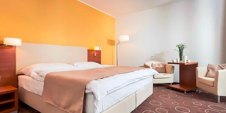 Wellness pobyt s polopenzí: saunový svět, bazén, jacuzzi a další relax
