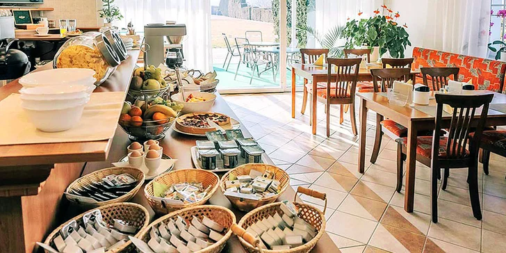 Dovolená u Českého ráje na kraji Ml. Boleslavi: pokoj či bungalov s romantickou výzdobou nebo i vlastním wellness