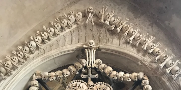 Jednodenní výlet: působivá Praha s plavbou po Vltavě a návštěvou Kutné Hory