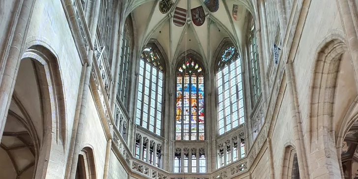 Jednodenní výlet: působivá Praha s plavbou po Vltavě a návštěvou Kutné Hory