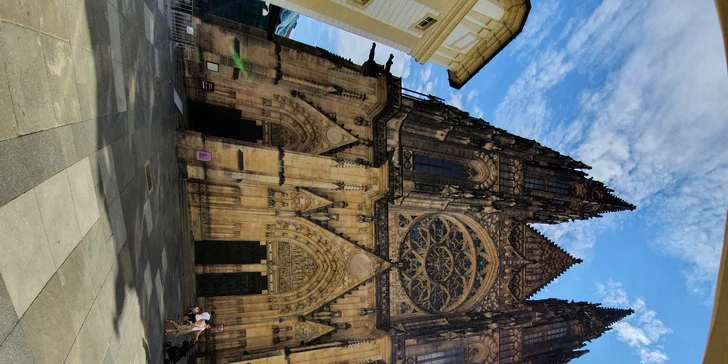 Jednodenní výlet: působivá Praha s plavbou po Vltavě a návštěvou Kutné Hory