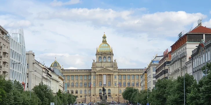 Jednodenní výlet: působivá Praha s plavbou po Vltavě a návštěvou Kutné Hory