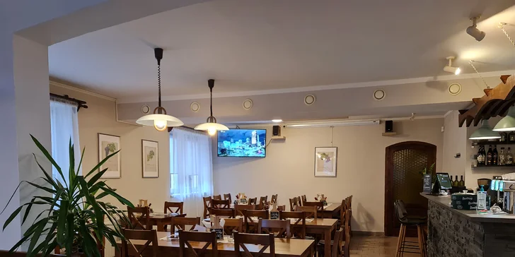 Jaro nebo léto u Znojma: snídaně, kredity do restaurace či wellness a vstup do Louckého kláštera