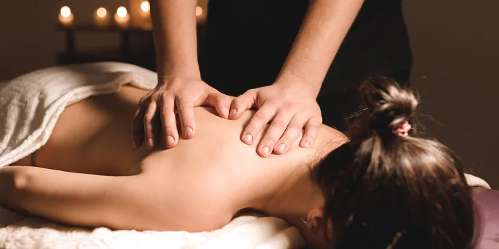 Až 90 min. masáže podle výběru: nohou, šíje, hlavy nebo klasická či relaxační