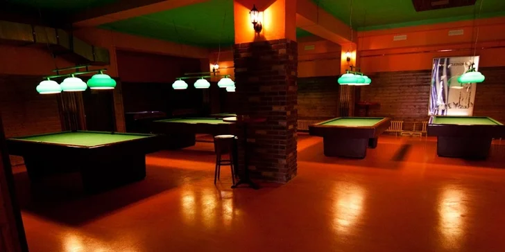 Hodina bowlingu a pizza dle vlastního výběru