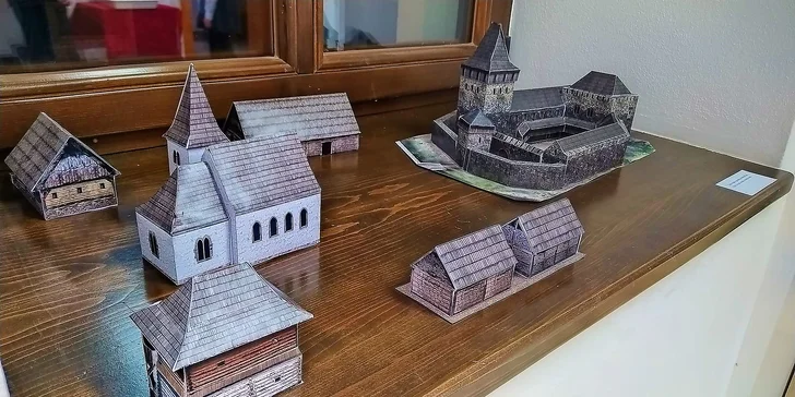 Vstupenka pro jednotlivce i celou rodinu na výstavu Příběh říčanského hradu