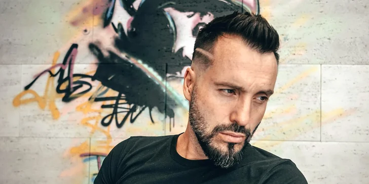 Péče pro chlapy od barbera Lumara: střih vlasů, úprava vousů nebo komplet s masáží a obočím