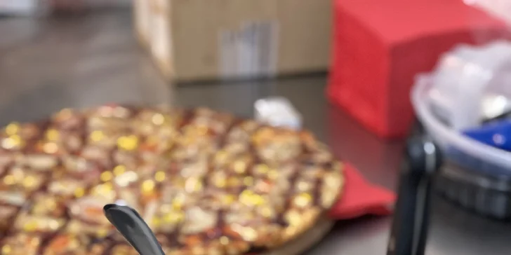 1 nebo 2 pečená kolena v Chacharově hasičárně v Bílovci a k tomu i piva