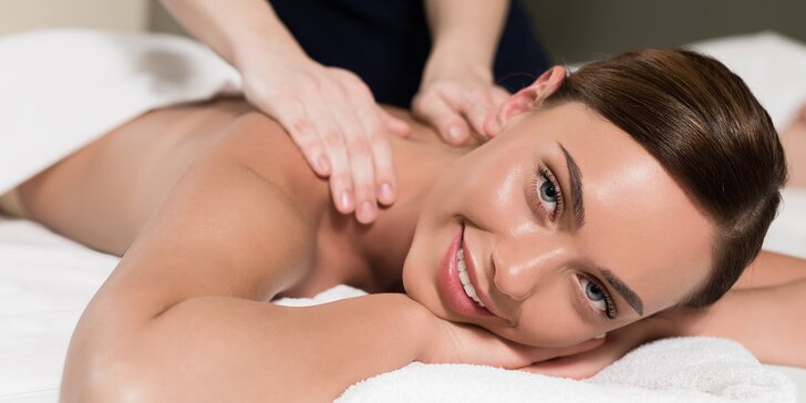 Relaxační aroma masáž celého těla v délce 55 minut