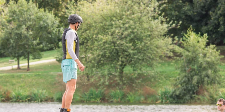 Lekce létání na flyboardu pro 1 osobu: základy i VIP lekce s Petrem Civínem s triky