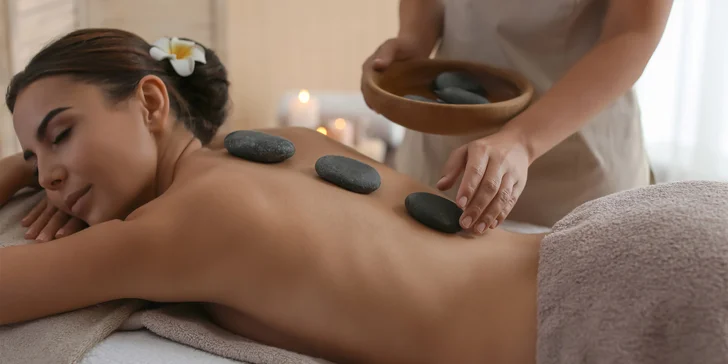 3 hodiny masáží dle výběru nebo 90min. pohlazení včetně aromaterapie a nealko nápojů
