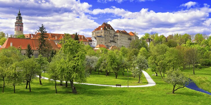 Vyrazte na jednodenní výlet nejen po památkách UNESCO: Český Krumlov, Telč i Hluboká nad Vltavou