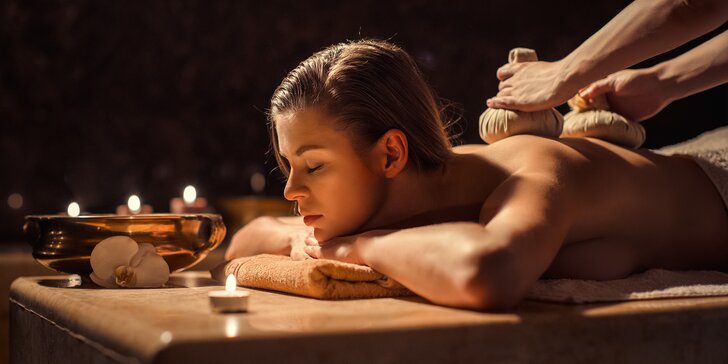 Aroma masáž s kokosovým olejem v délce 60 nebo 90 minut