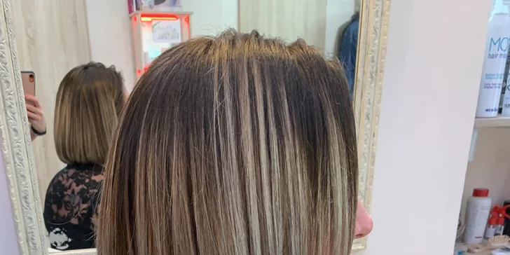 Mytí, dámský střih, foukaná a závěrečný styling pro polodlouhé a dlouhé vlasy