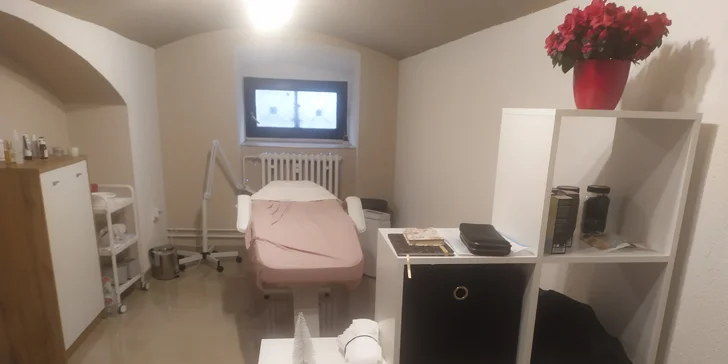 Pro hladké tělo: depilace horního rtu, brady, podpaží, rukou, lýtek i celého těla
