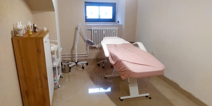 Pro hladké tělo: depilace horního rtu, brady, podpaží, rukou, lýtek i celého těla