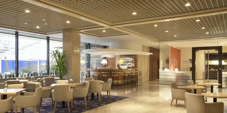 Pobyt ve 4* hotelu Panorama se snídaněmi a vstupem do wellness