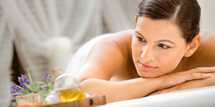 Relaxační balíčky pro ženy: antistresová masáž i ájurvédská pleťová terapie