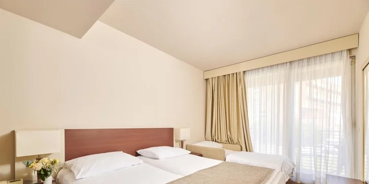 Dovolená v Poreči: 4* hotel 100 metrů od pláže, all inclusive, bazény a animační program