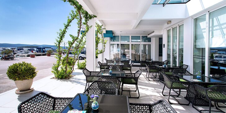 Chorvatský Biograd na Moru: 4* hotel u pláže, wellness s výhledem a jídlo