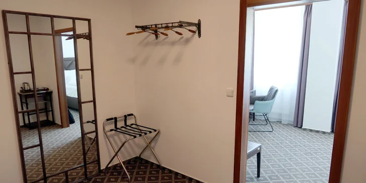 Až 15 dní přímo u Lipna: pokoj nebo apartmán s kuchyňkou, snídaně i víno