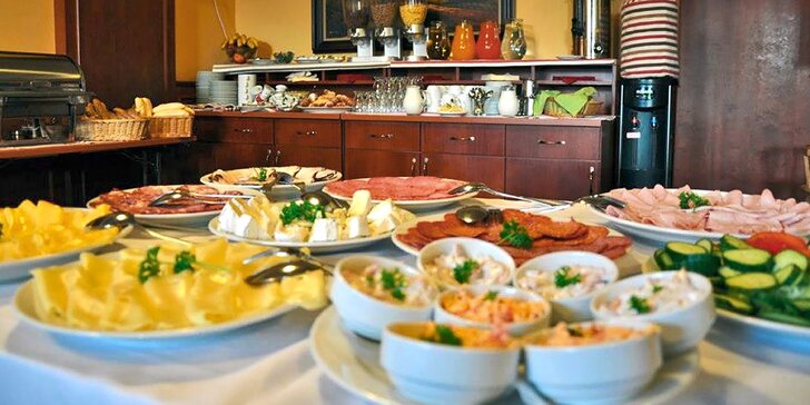 4* relax v Beskydech: pobyt se snídaní nebo polopenzí a privátním wellness
