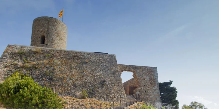 Španělská Costa Brava: zájezd pro rodiče s dětmi s táborovým programem a plnou penzí