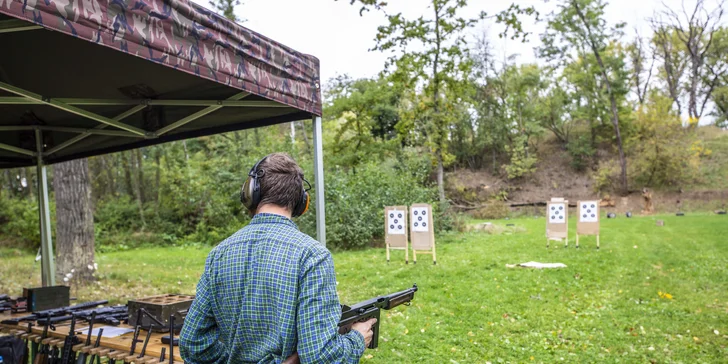 Dobrodružství na střelnici: 13 balíčků včetně dětského, až 20 zbraní