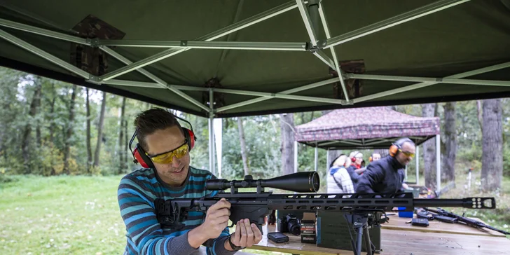 Dobrodružství na střelnici: 13 balíčků včetně dětského, až 20 zbraní