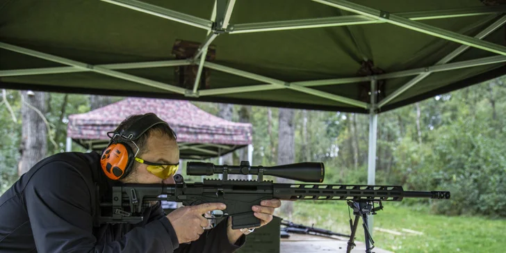 Zážitek jako žádný jiný: dobrodružný střelecký balíček Noční sniper