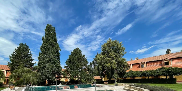 Parádní pobyt kousek od Konopiště: polopenze, aktivity i privátní wellness