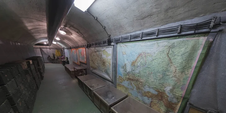 Navštivte atomový bunkr: 100min. vycházka s výkladem a návštěvou bunkru