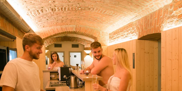 Jednorázový vstup do veřejné sauny: 90 min. saunování, domácí limonáda, ovoce