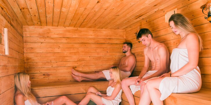 Jednorázový vstup do veřejné sauny: 90 min. saunování, domácí limonáda, ovoce
