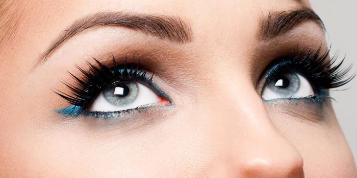 Prodlužování řas značky Blink Lashes nebo Emporio lashes