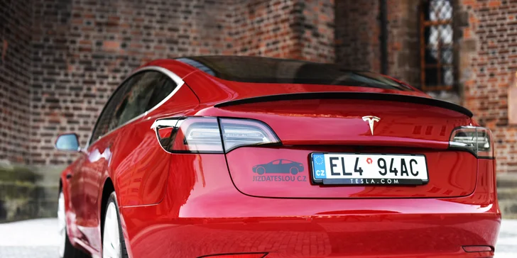 Jízda do budoucnosti v elektromobilu Tesla Model 3 Performance: 20–60 min. jako spolujezdec i řidič