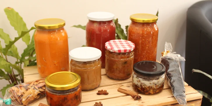 Dobroty ve skle: pečené vepřové maso, koleno či kachna i slaninové nebo chorizo džemy a cibulové chutney