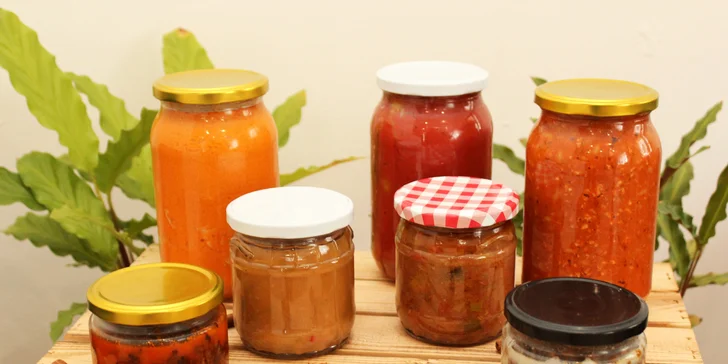 Dobroty ve skle: pečené vepřové maso, koleno či kachna i slaninové nebo chorizo džemy a cibulové chutney
