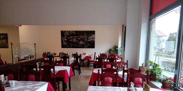 Exotické chutě: menu v čínské restauraci poskládané dle přání pro 2 osoby