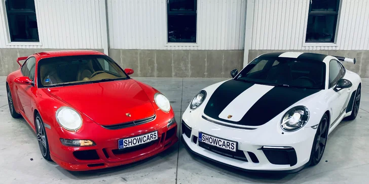 Porovnejte výkon dvou supersportů: jízda ve dvou autech pro jednoho