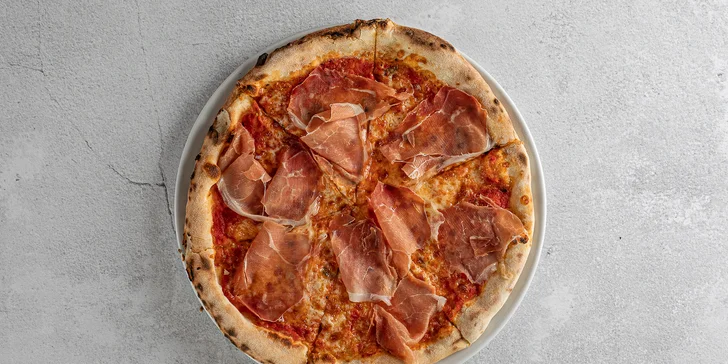 Tři pizzy o průměru 35 cm podle výběru z 16 druhů, krabice na odnos