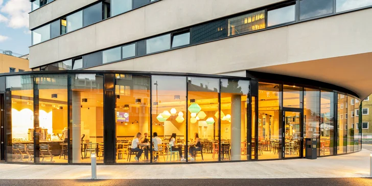 Objevte Salcburk: moderní hostel se snídaní, až 2 děti zdarma a památky na dosah