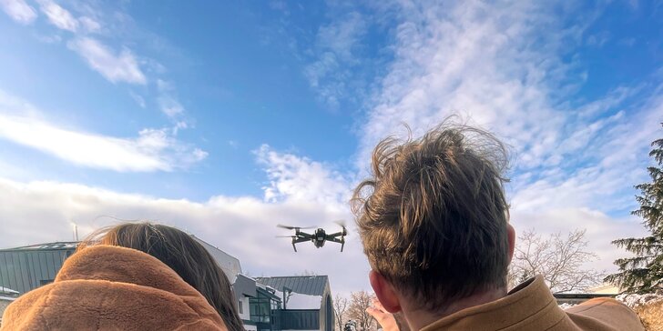 Základy ovládání: 4hodinový intenzivní kurz létání a natáčení dronem