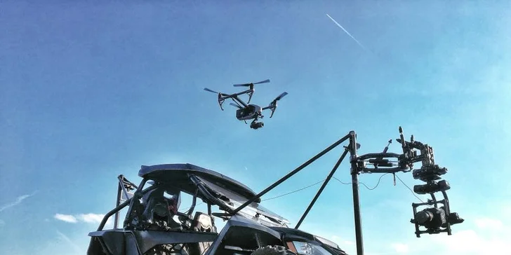 4hodinový kurz létání s dronem: Základy ovládání nebo FPV racing