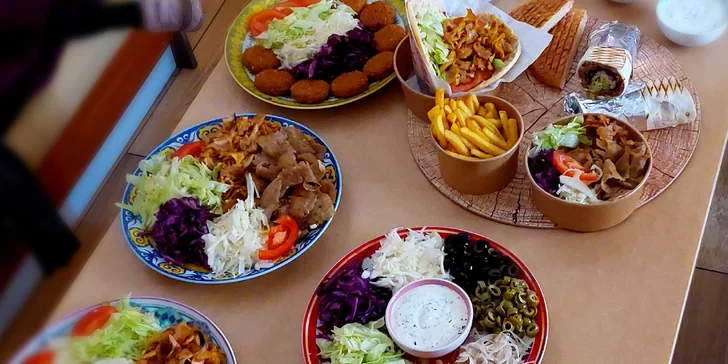 Kebab na Florenci s sebou: v tortille, pita chlebu nebo jako talíř