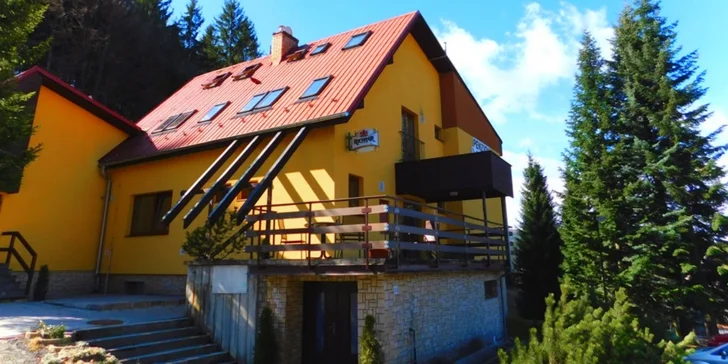 Za výlety a odpočinkem do malebných Beskyd s polopenzí a saunou