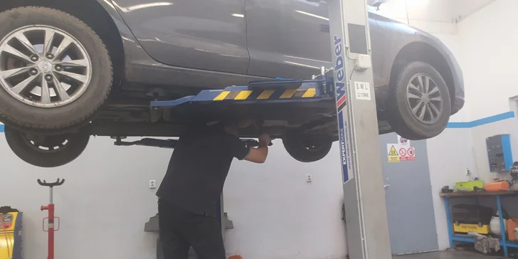 Wellness pro vaše auto: čištění interiéru, motoru, DPF, výměna oleje, kontrola pneumatik i seřízení světlometů