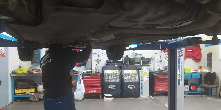 Wellness pro vaše auto: čištění interiéru, motoru, DPF, výměna oleje, kontrola pneumatik i seřízení světlometů