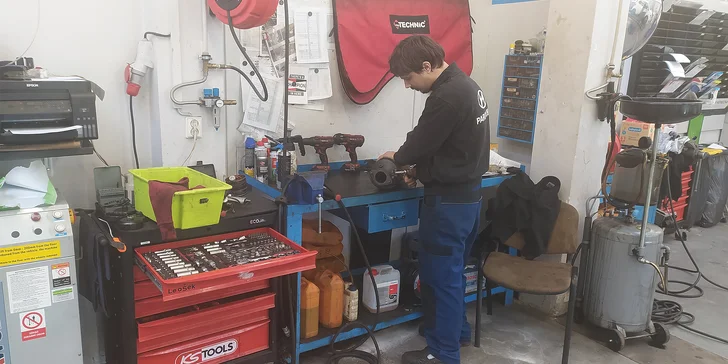 Wellness pro vaše auto: čištění interiéru, motoru, DPF, výměna oleje, kontrola pneumatik i seřízení světlometů