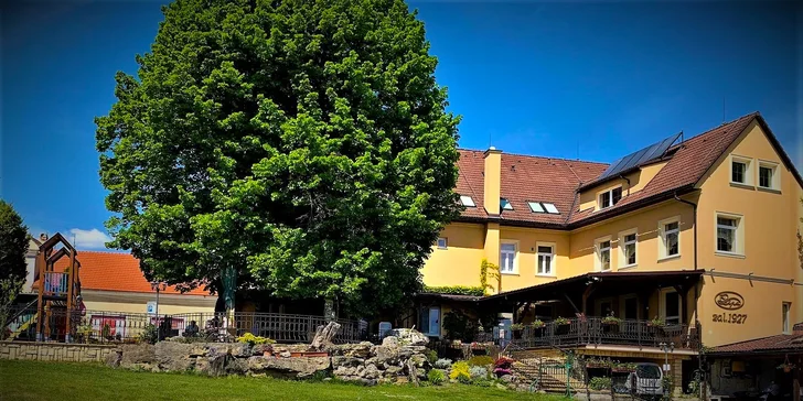 3* hotel v Bojnicích: pobyt pro 2-4 osoby se snídaní i lahví vína